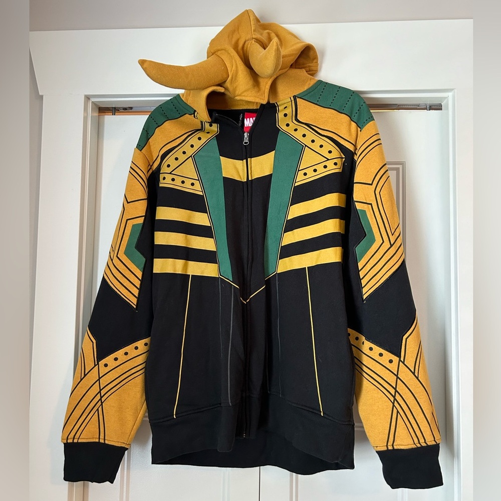 COPY - Marvel Loki sweater. Men’s small